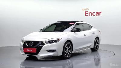 Nissan Maxima
