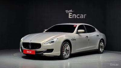 Maserati Quattroporte