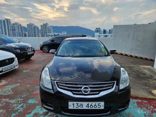 Nissan altima