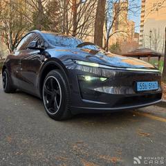 Tesla model-y