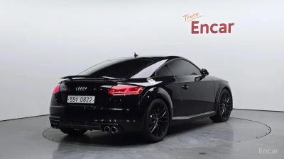 Audi TTS