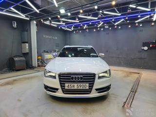 Audi S8