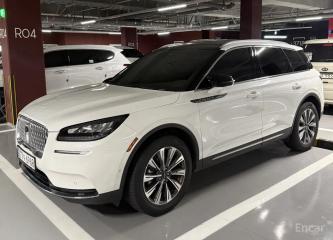 Lincoln Corsair