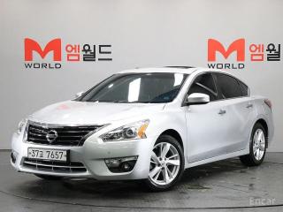 Nissan altima