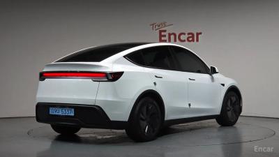 Tesla model-y
