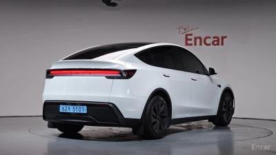 Tesla model-y