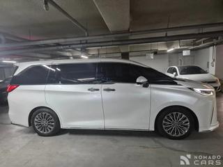 Lexus LM