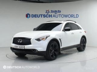 Infiniti QX70