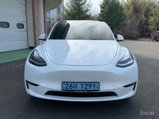 Tesla model-y