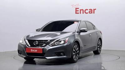 Nissan altima