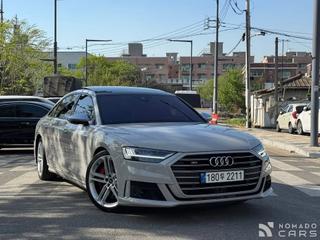 Audi S8