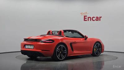 Porsche 718