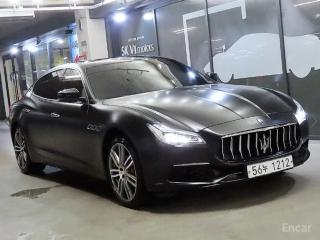 Maserati Quattroporte