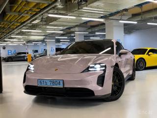 Porsche Taycan
