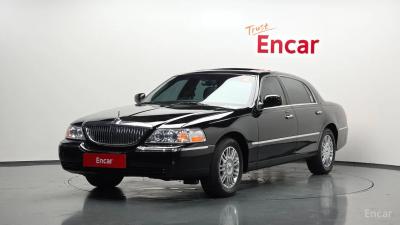 Lincoln Town Car