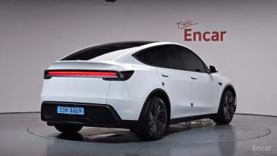 Tesla model-y