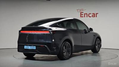 Tesla model-y
