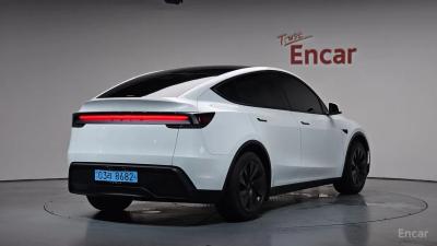 Tesla model-y