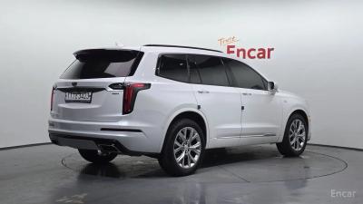 Cadillac XT6