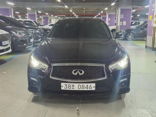 Infiniti Q50