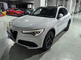 giulia stelvio