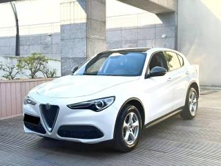 giulia stelvio