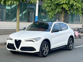 giulia stelvio