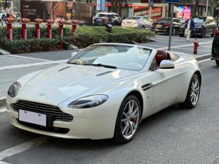 Aston-martin v8_vantage