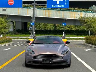 Aston-martin db