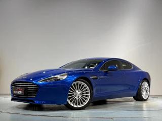 Aston-martin coupe