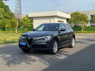 giulia stelvio