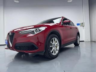 giulia stelvio