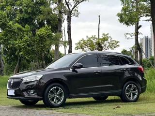 Borgward bx7
