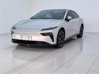 eπ sedan