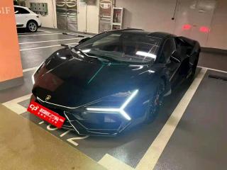 Lamborghini supercar