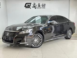 alphard crown