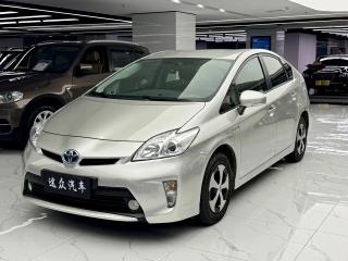 alphard prius