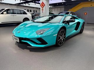 Lamborghini supercar