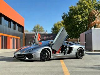 Lamborghini supercar
