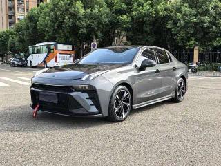 Lynk&co 03