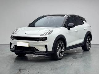 Lynk&co 06