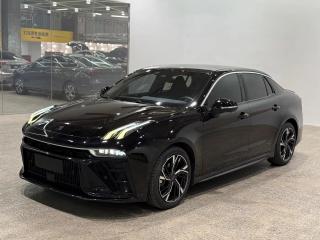 Lynk&co 03