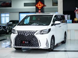 Lexus LM