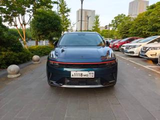 Lynk&co 06