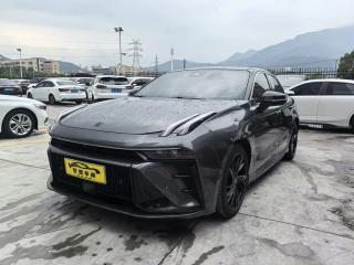 Lynk&co 03