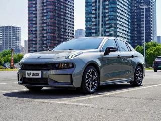 Lynk&co 03