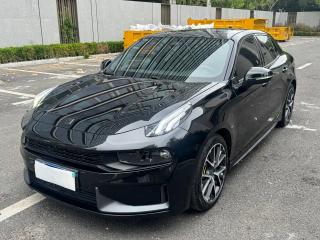 Lynk&co 03