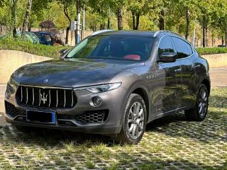 Maserati suv