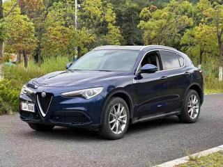 giulia stelvio