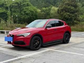 giulia stelvio